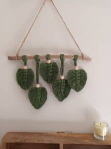 décoration artisanale murale feuilles macramé