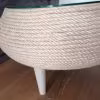 table basse corde et pneu détail sur la corde en chanvre et pieds en bois