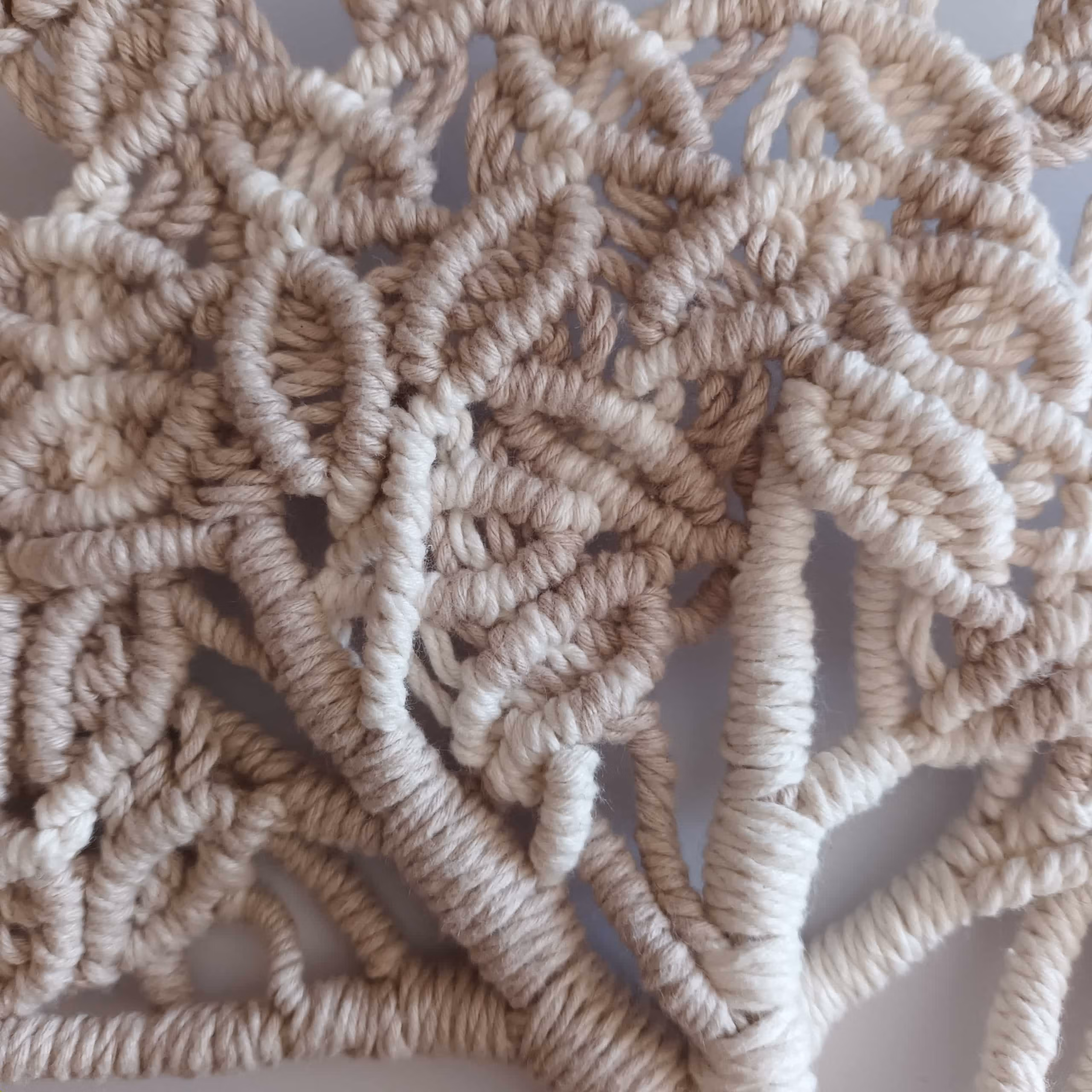 macramé mural arbre de vie détail