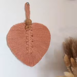 feuille macramé à suspendre