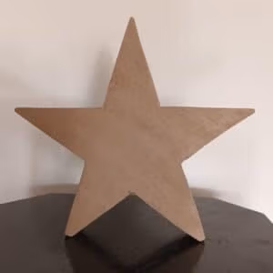 Étoile en bois à poser